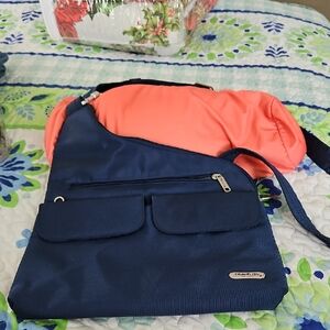 Travelon Purse With Anti Thief Strap In Navy.